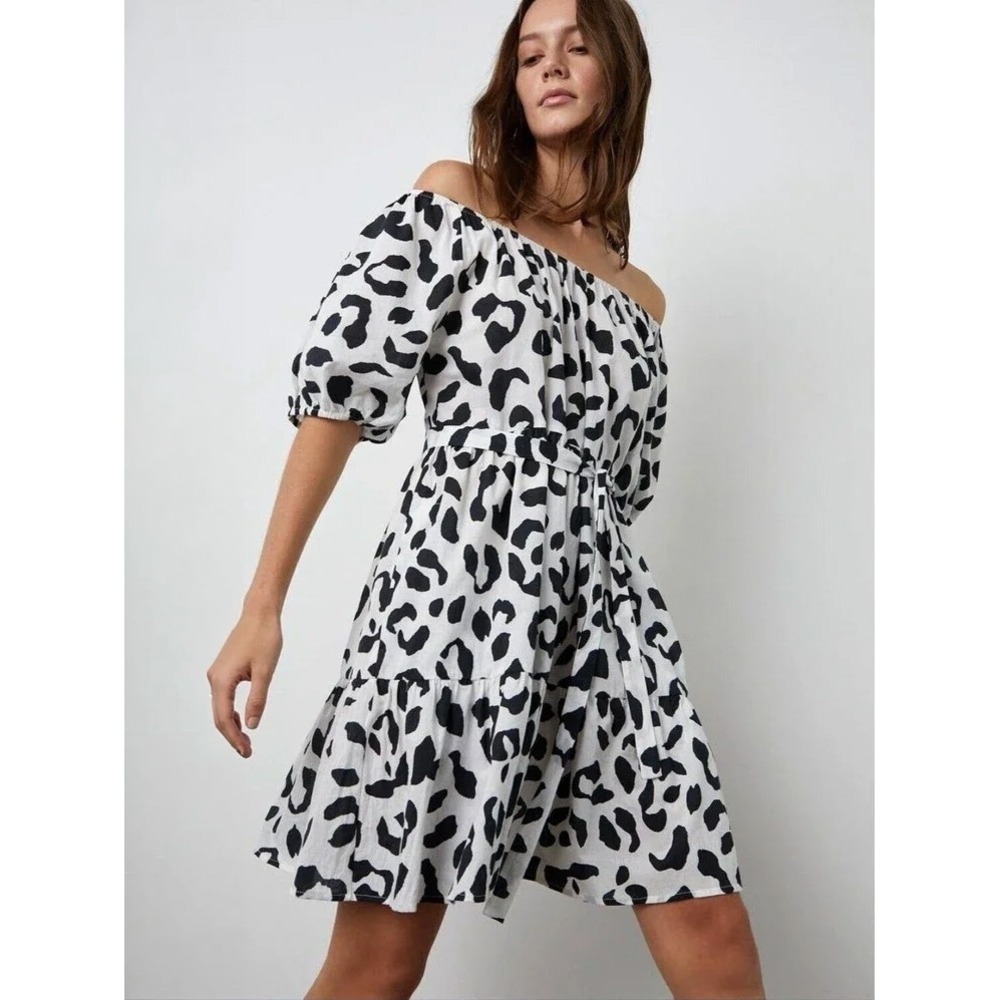 Velvet by Graham & Spencer Eliah Printed Indie Animal Print dress NWT